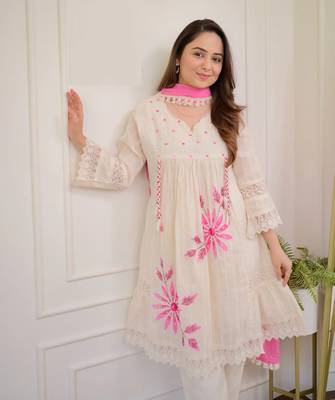 pink cotton embroidered kurti set with dupatta 5