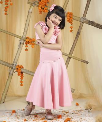 Baby pink 3d flowers on the blouse with pearl scattering set 1