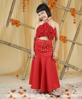Red 3d flowers on the blouse with pearl scattering on skirt set 1