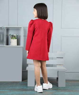 Red straight dress with small slit 3