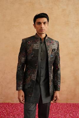 Charcoal grey short indowestern embroidered with thread on silk 1