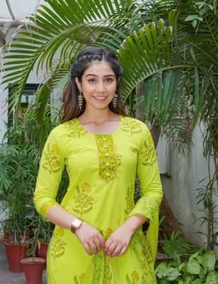 Lime green women kurta pant with dupatta set 5