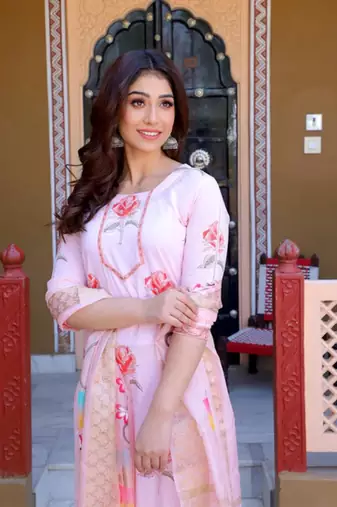 Pink floral printed aline kurta pant with dupatta