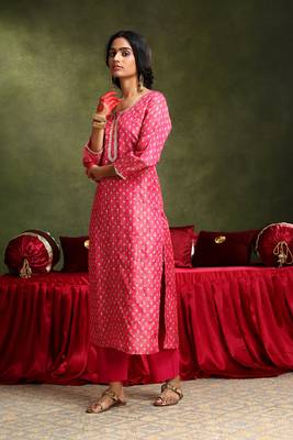 Pink chanderi suit set (with pants and dupatta) 4