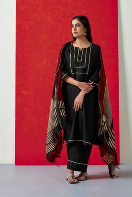 Pure chanderi suit set with hand block print dupatta (with pants) 1