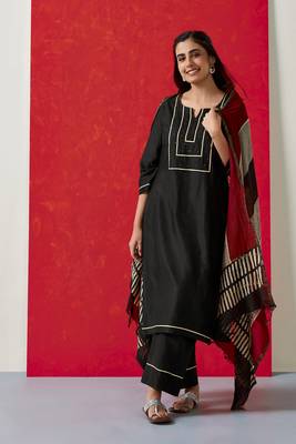 Pure chanderi suit set with hand block print dupatta (with pants) 3