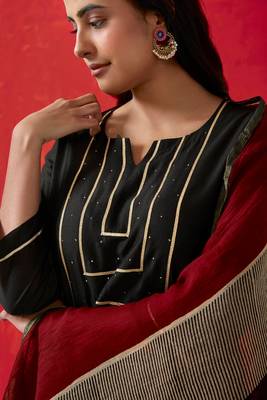 Pure chanderi suit set with hand block print dupatta (with pants) 4