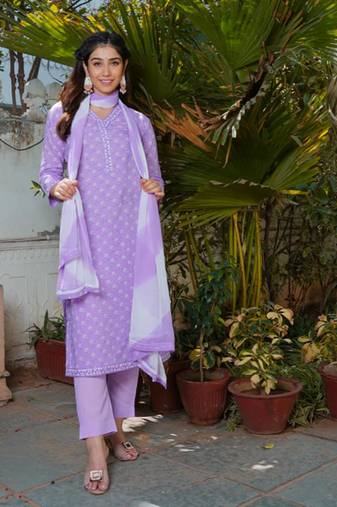 Purple women printed aline kurta pant with dupatta set