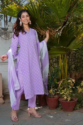 Purple women printed aline kurta pant with dupatta set