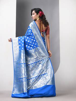 Sky blue katan silk blend banarasi saree with zari woven ethnic designs 3