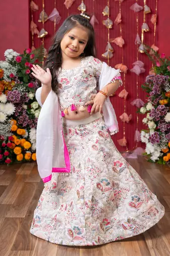 A stunning embroidered lehenga set for your little one's festive sparkle!