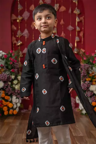 Black ethnic kurta set for boys with elegant embroidery
