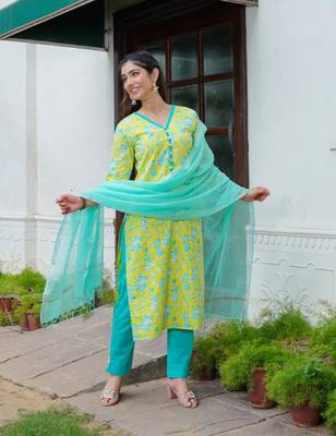 Firangi green kurta pant with dupatta set 3