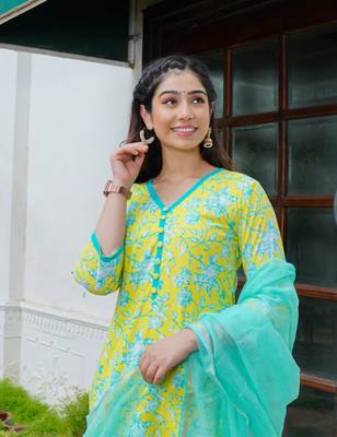 Firangi green kurta pant with dupatta set 5
