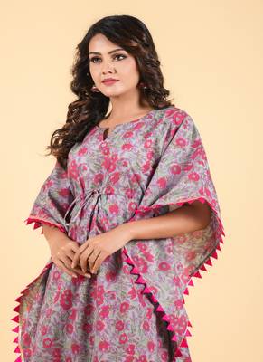 Cool grey and rouge pink kaftan 5