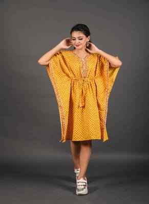All over floral printed kaftaan 3