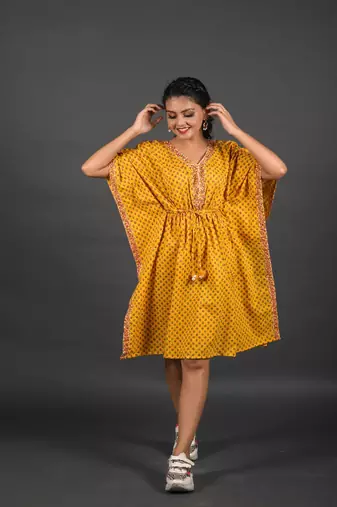 All over floral printed kaftaan