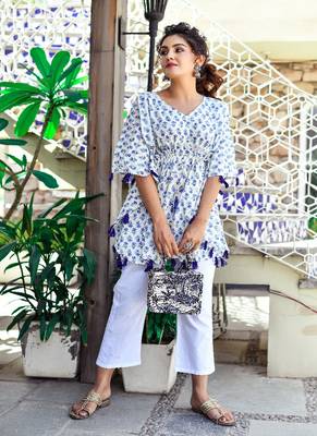 All over blue floral printed kaftaan 1