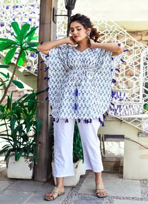 All over blue floral printed kaftaan 4