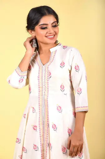 2-piece lily white kurta pant sets