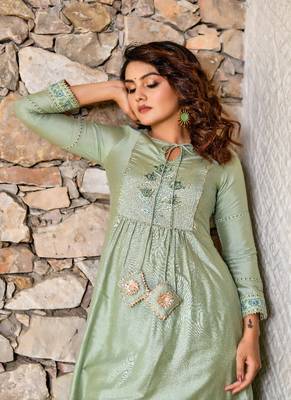 2-piece shiny green kurta pant sets 2