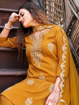Mustard embroidered ethnic motifs kurta set with dupatta 5