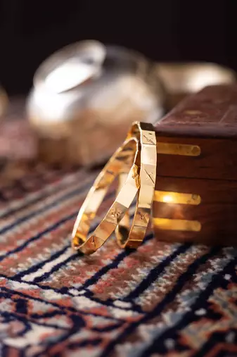 GOLDEN BANGLES