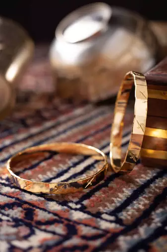 GOLDEN BANGLES