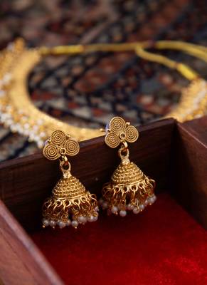 White Gold Beaded Jewellery Necklace and Earrings Set 3