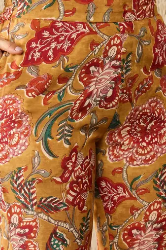 Women mustard rayon blend floral printed coord sets
