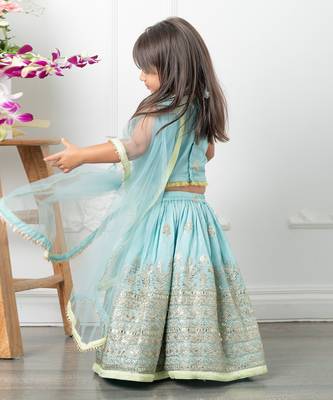 Heavy pita work lahenga with dupatta attached to top 3