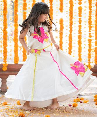 Exquisite floral embroidered top and lehenga with potli bag 5