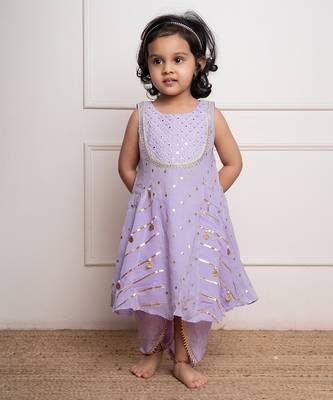 Adorable lavender kurta set with a matching salwar 1