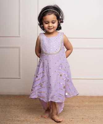 Adorable lavender kurta set with a matching salwar 4