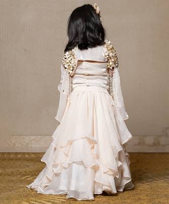 Intricate sequin embellishment cape with halter neck top and layered skirt 3