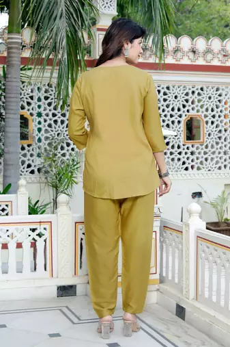  womens green solid kurti and palazzo set