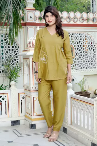  womens green solid kurti and palazzo set
