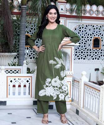  womens mehandi pintucks cotton floral straight kurta and palazzo 1