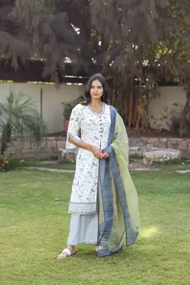 Grey Tropical Print and Stripes Kurta Set 1