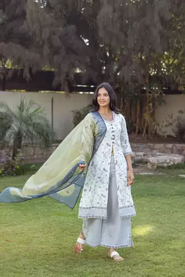 Grey Tropical Print and Stripes Kurta Set 2