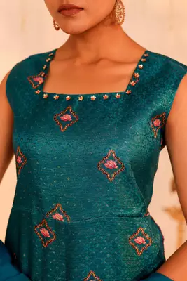 Kamal Sharara and Kurti Set 5