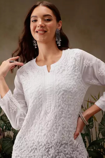 Hand Embroidered White Georgette Lucknow Chikankari Women Kurta