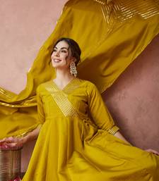 Rajgranth women's exclusive roman silk fabric solid print anarkali kurtaset with dupatta.