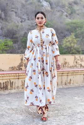 2 piece anarkali style, gathered waist gorgeous block print flared kurta and wrick wrack pant set. 1