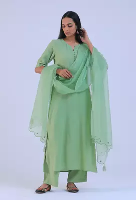 Green cotton kurta with pant & dupatta set 2