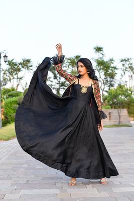Black jacket & gown set 1