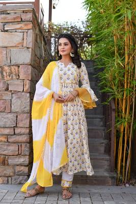 White & yellow bell sleeves suit set 1