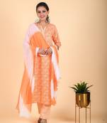 Classic 3 piece floral orange kurta & lining pants accompanied.