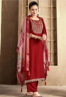 Maroon color spun rayon slub fabric heavy embroidery kurta set with digital printed dupatta 2