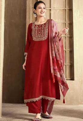 Maroon color spun rayon slub fabric heavy embroidery kurta set with digital printed dupatta 4